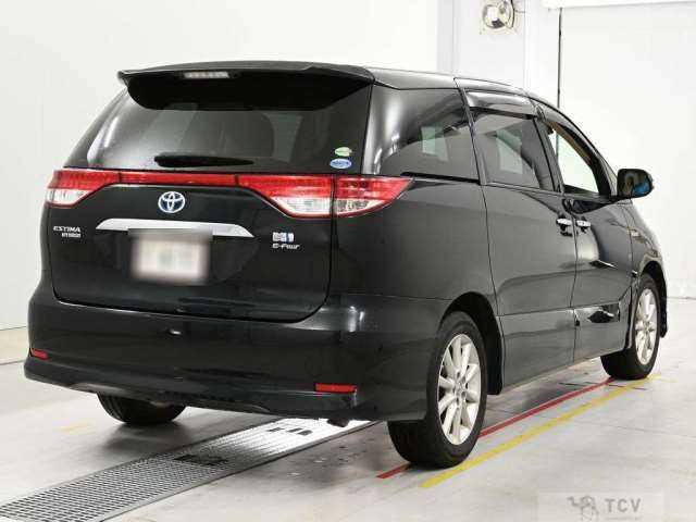 2013 Toyota Estima Hybrid