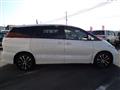 2013 Toyota Estima