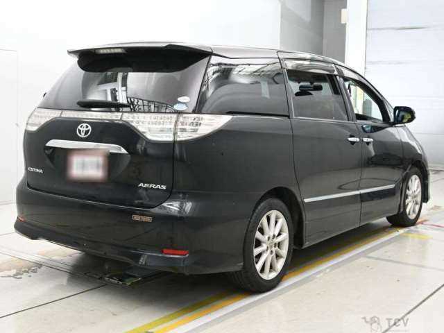 2011 Toyota Estima