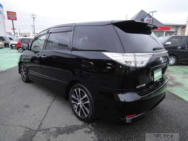 2013 Toyota Estima