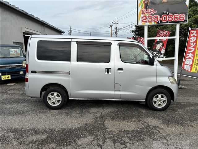 2010 Toyota Liteace Van