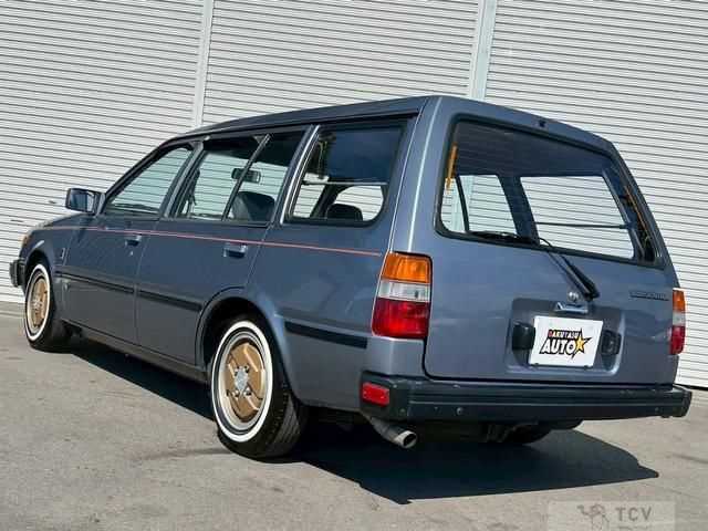1990 Nissan AD
