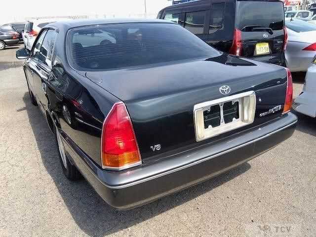 1995 Toyota Crown Majesta