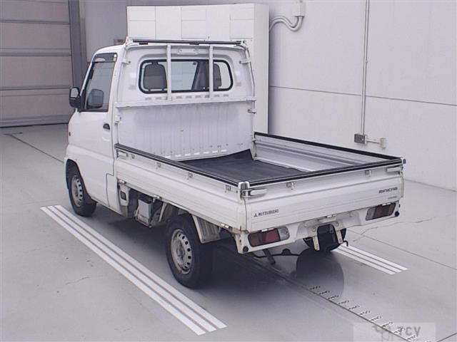 2000 Mitsubishi Minicab Truck
