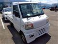 2000 Mitsubishi Minicab Truck