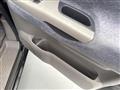 2000 Nissan Serena