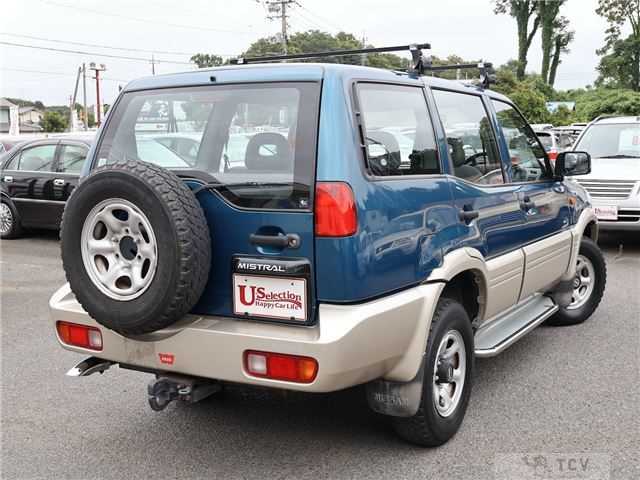 1996 Nissan Mistral