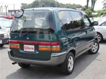 1996 Nissan Serena