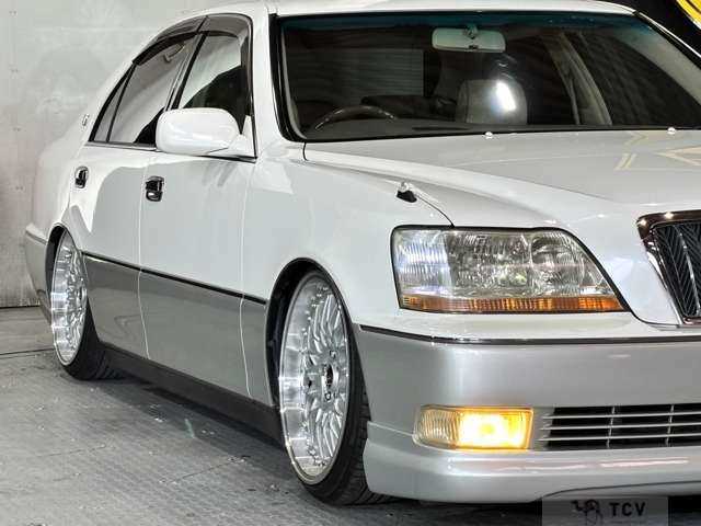 1999 Toyota Crown Majesta