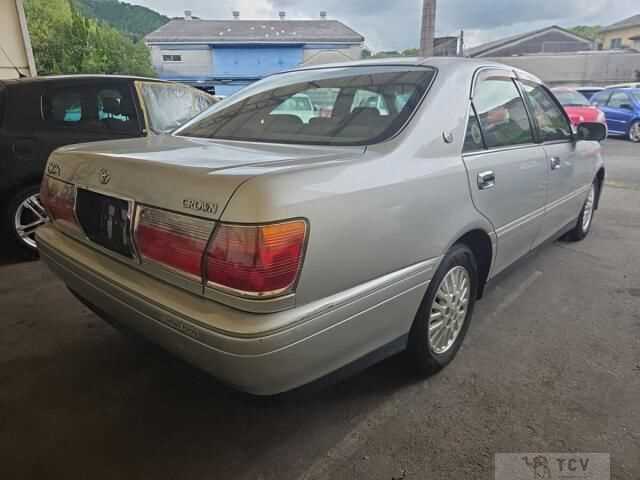 2000 Toyota Crown