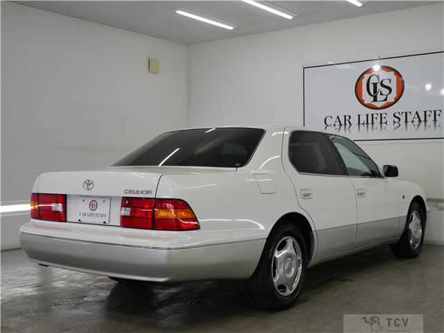 2000 Toyota Celsior