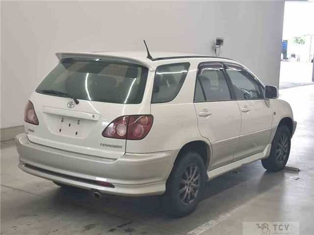 2000 Toyota Harrier