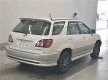 2000 Toyota Harrier