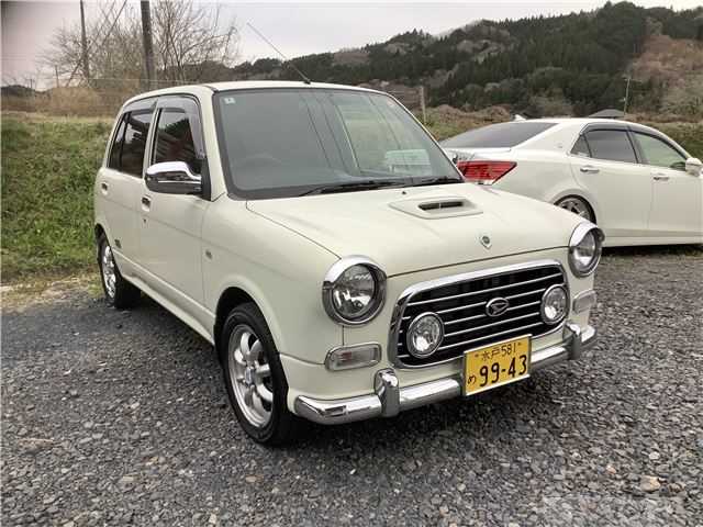 2000 Daihatsu Mira Gino1000