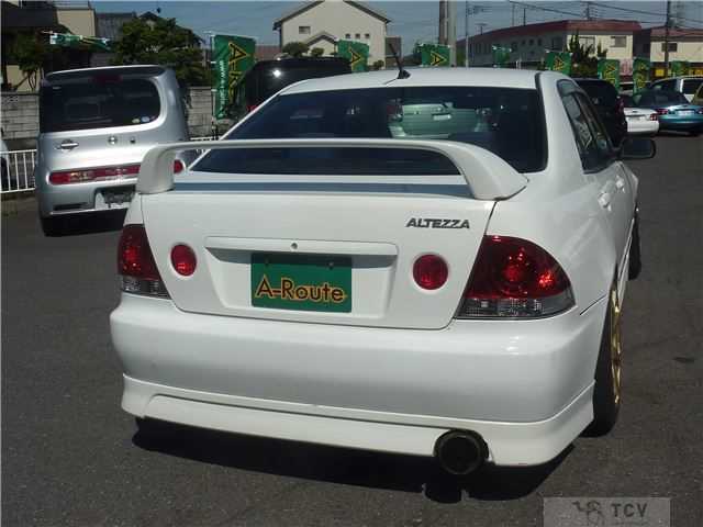 2000 Toyota Altezza