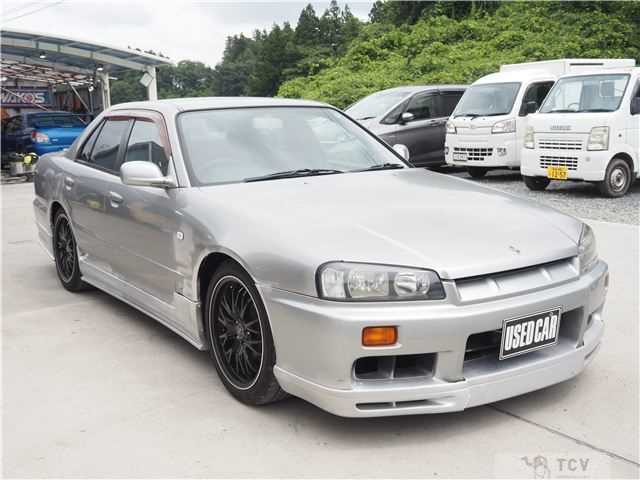 2000 Nissan Skyline