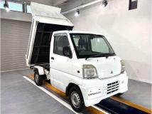 2000 Mitsubishi Minicab Truck