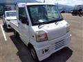 2000 Mitsubishi Minicab Truck