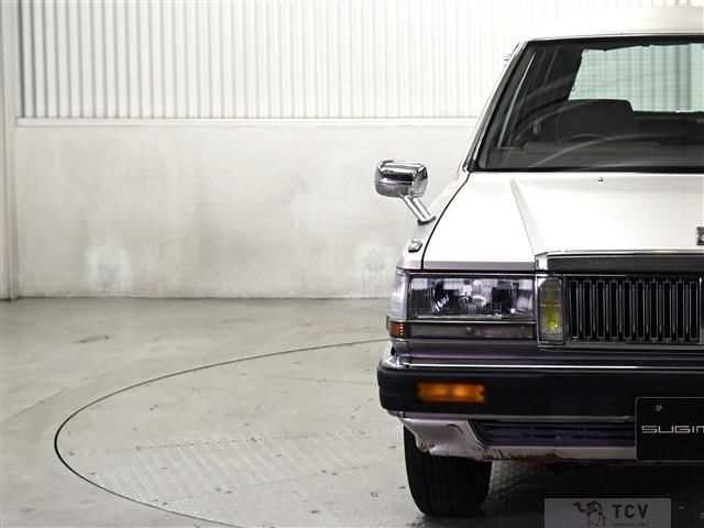 1995 Nissan Cedric
