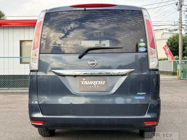 2010 Nissan Serena