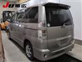 2003 Toyota Voxy