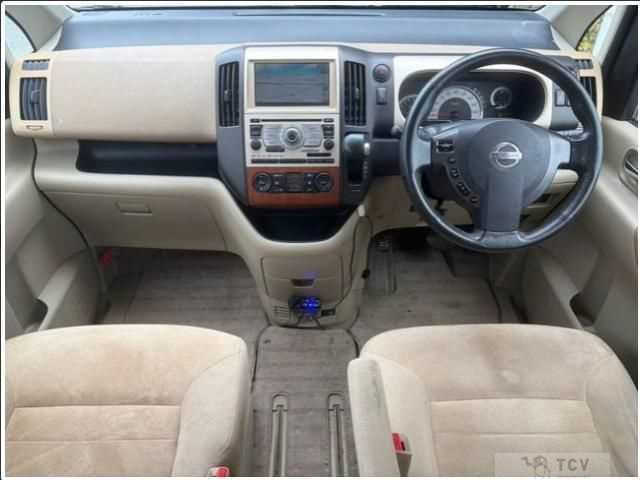2007 Nissan Serena