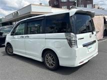 2013 Honda Step WGN