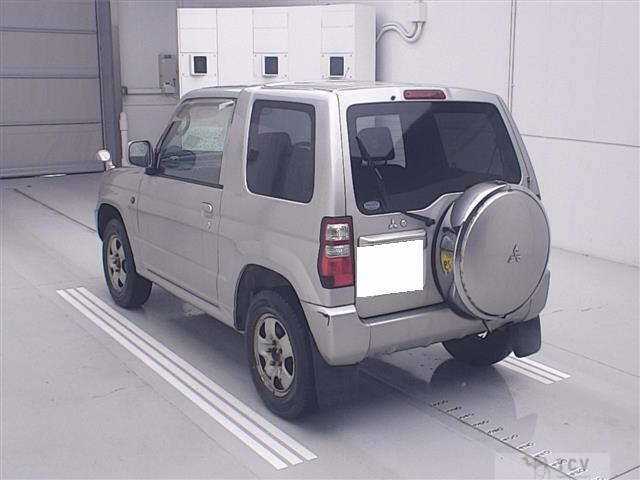 2004 Mitsubishi Pajero Mini