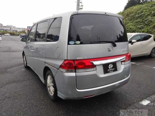 2005 Honda Step WGN