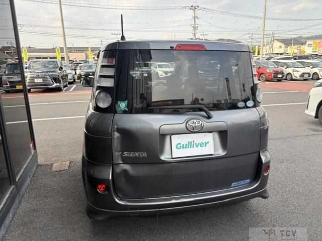 2007 Toyota Sienta