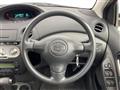 2003 Toyota Vitz