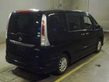 2013 Nissan Serena