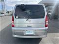 2002 Nissan Serena