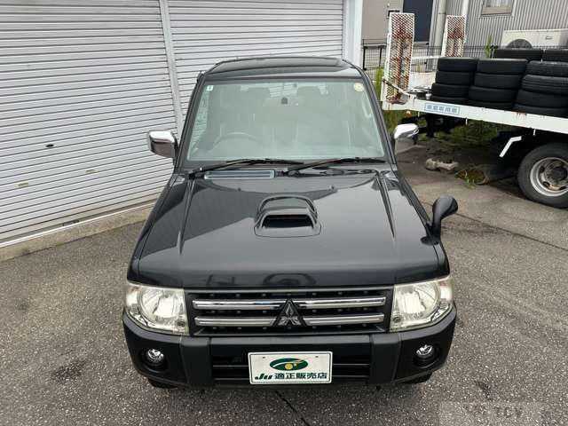 2011 Mitsubishi Pajero Mini
