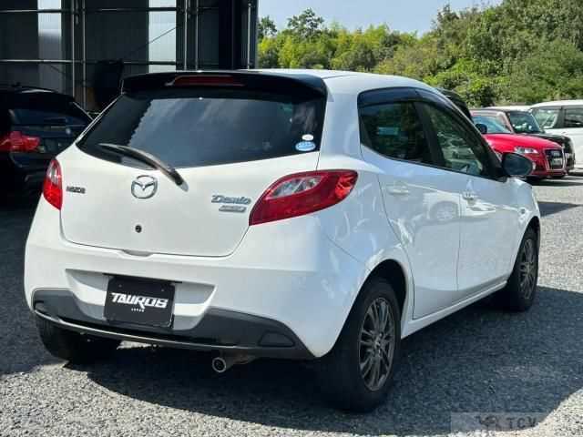 2013 Mazda Demio