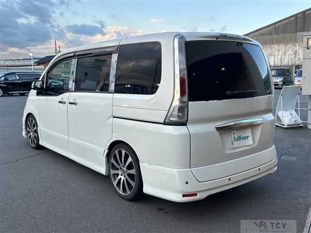 2009 Nissan Serena