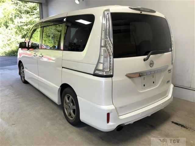 2015 Nissan Serena