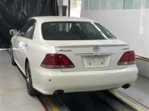 2005 Toyota Crown