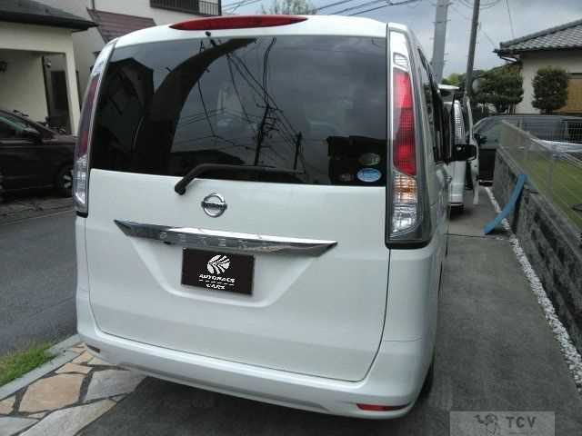 2011 Nissan Serena