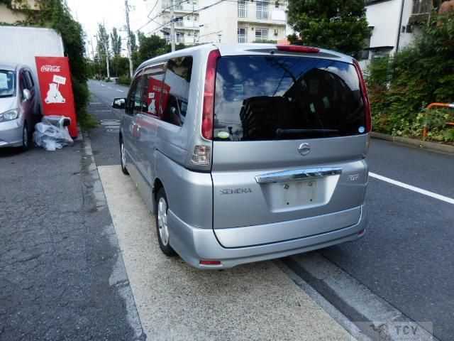 2009 Nissan Serena