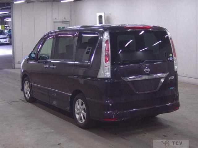 2011 Nissan Serena