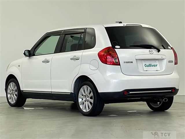 2007 Mazda Verisa