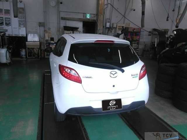 2012 Mazda Demio