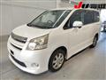 2007 Toyota Noah
