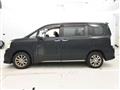 2013 Toyota Voxy