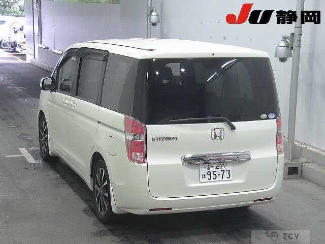 2012 Honda Step WGN