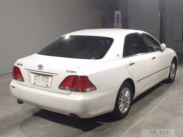 2004 Toyota Crown