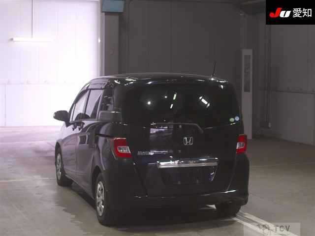 2013 Honda Freed Spike
