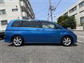 2005 Toyota Isis