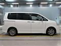 2010 Toyota Voxy